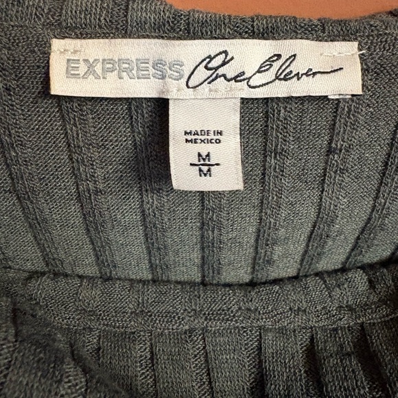Express Off-Shoulder Ribbed Sweater - Picture 4 of 8